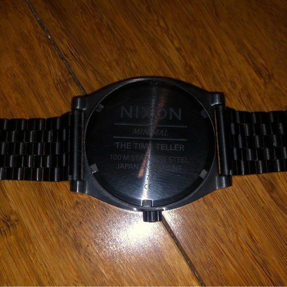 Nixon watch - Picture 3 of 5